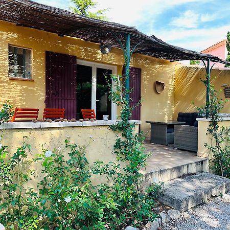 La Pitchoune : Gite Aux Pieds Des Alpilles Мурьес Экстерьер фото